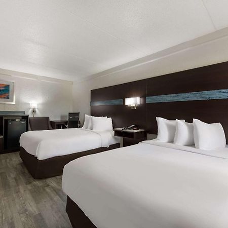 Quality Inn & Suites Airport Charlotte Zewnętrze zdjęcie