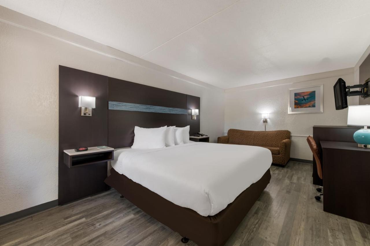 Quality Inn & Suites Airport Charlotte Zewnętrze zdjęcie