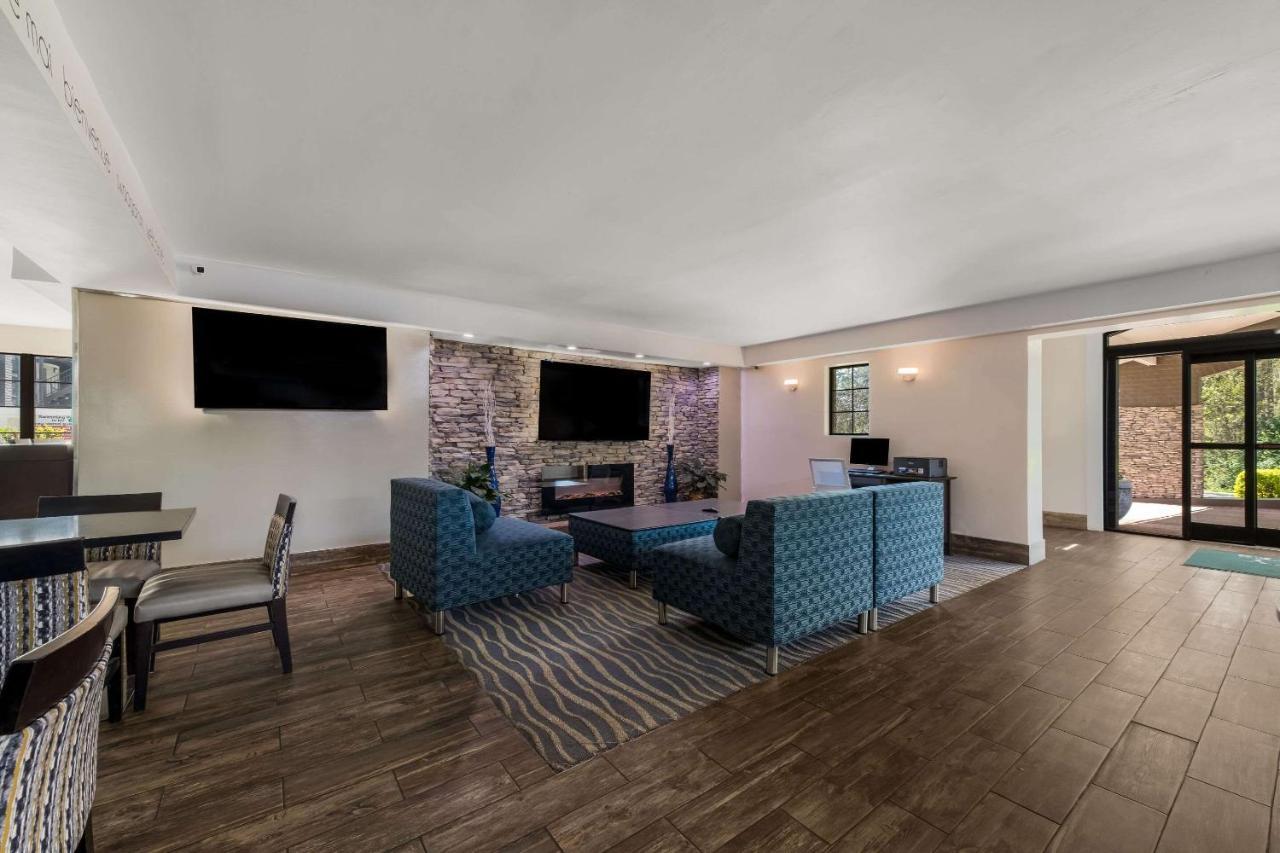 Quality Inn & Suites Airport Charlotte Zewnętrze zdjęcie